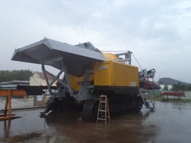CAT C13 rear