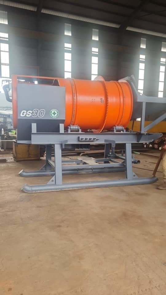 GS30 small trailer-mounted gold trommel in workshop